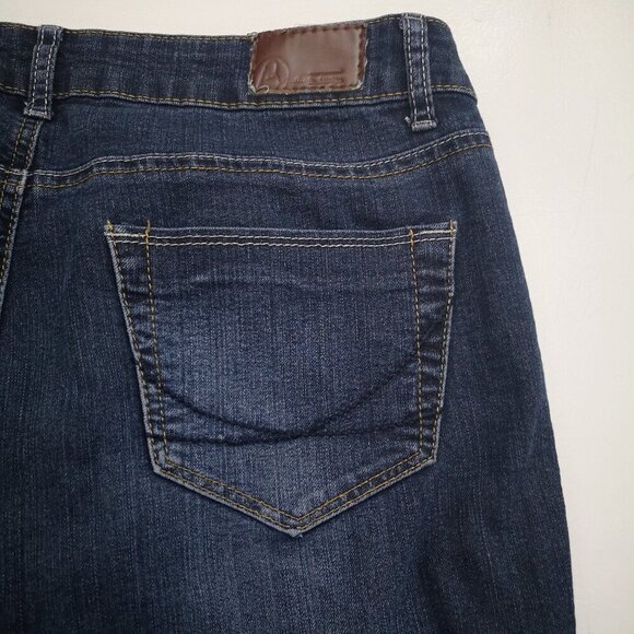 Bluenotes Ladies Size 31/30 Carly Skinny Flare Medium Wash Blue Jeans - Picture 9 of 15